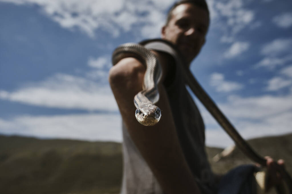 Workshop viaggio fotografico corso di fotografia reportage serpari san domenico cocullo